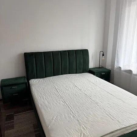 Modern 3br Near Nicolae Romanescu Park