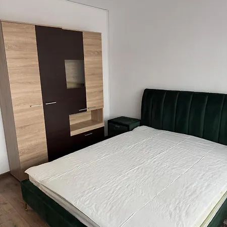 Modern 3br Near Nicolae Romanescu Park * Craiova