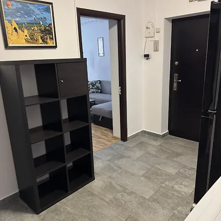 Modern 3br Near Nicolae Romanescu Park Craiova